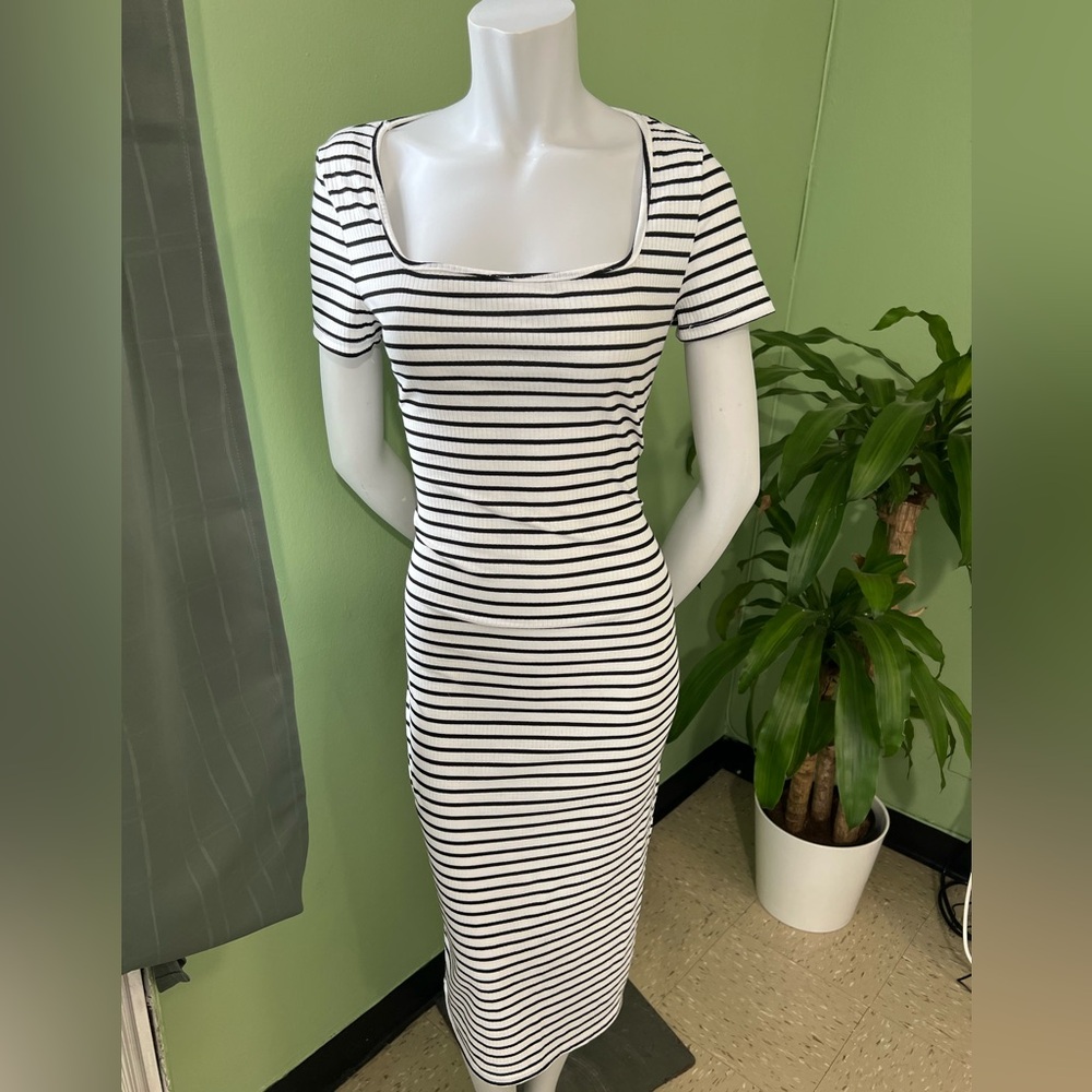 SHEIN Black and White Bodycon Midi Dress with Square Neck